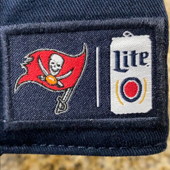 Buccaneers Miller Lite Hat - Picture 3 of 6